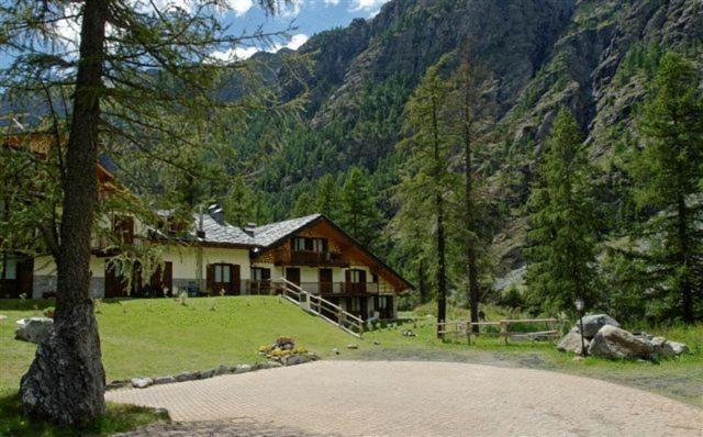 Residence Dei Walser Грессоней-ла-Трините Экстерьер фото